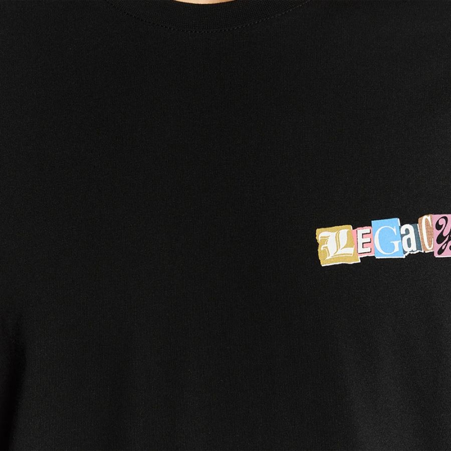 A11951 Lyle & Scott Paper Letters Graphic Print T-Shirt (Black)