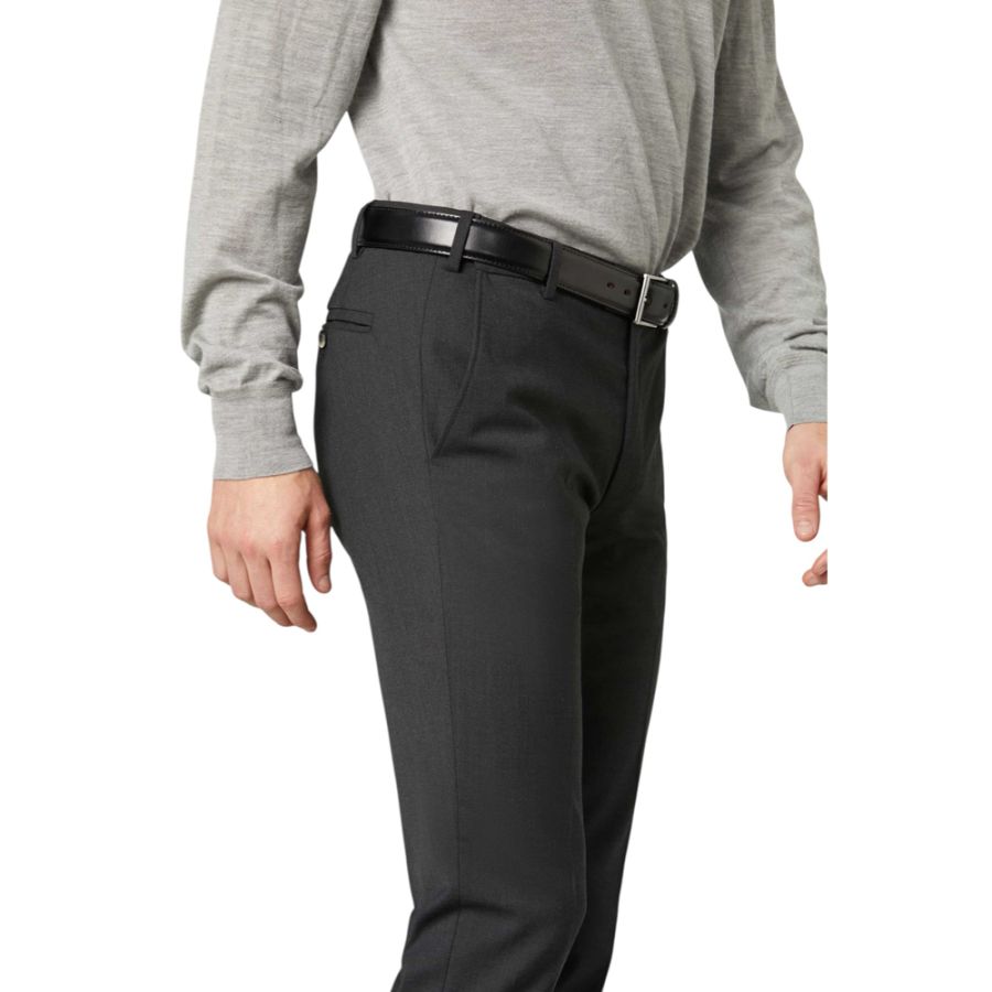 B1194 Meyer Stretch Leather Belt (Black)