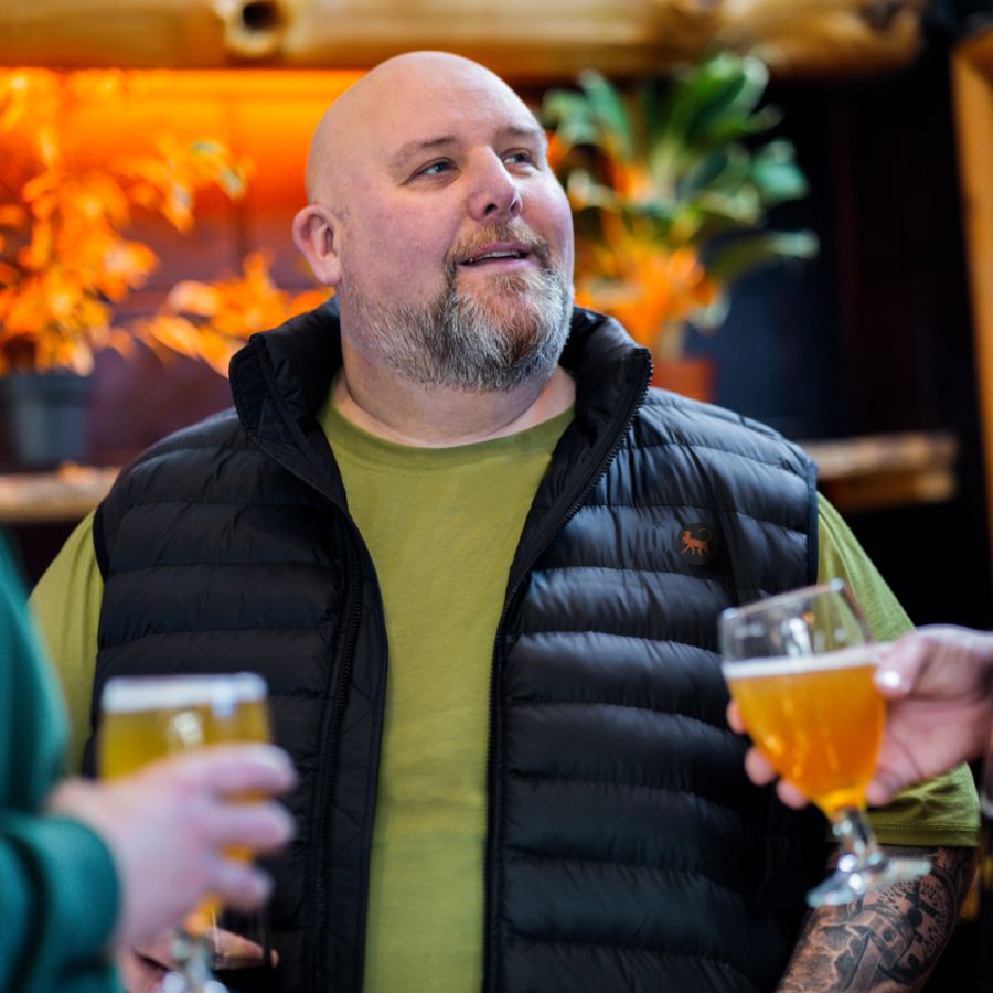 D6643 Lébrett Lightweight Gilet (Black)