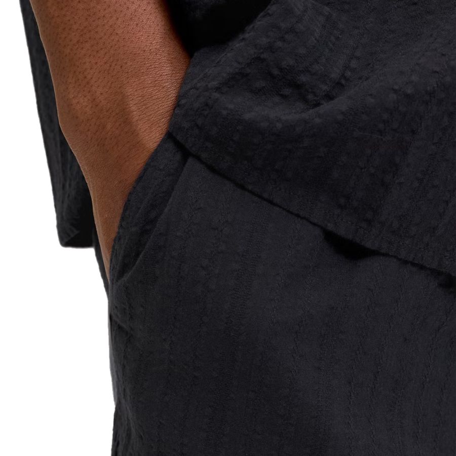 F1582 Jack & Jones Relaxed Fit Casual Shorts (Black)
