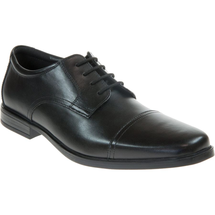 H1803 Clarks Howard Cap Oxford Ext Wide H Fit Lace Up Shoe