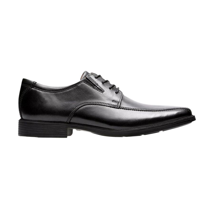 H1906 Clarks Tilden Walk Lace Up Shoes (Black)